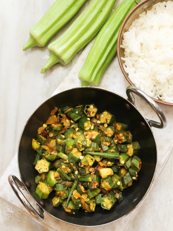 Pyazwali Bhindi