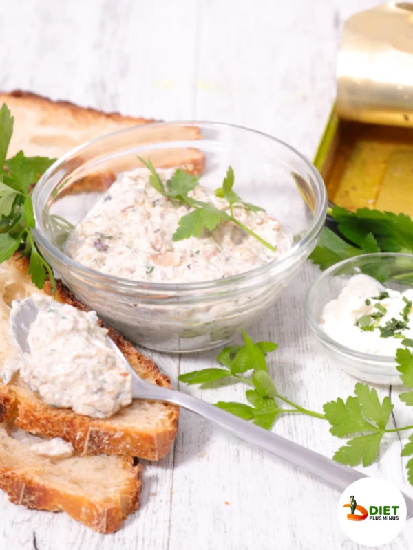 Desi spread with coriander leaves