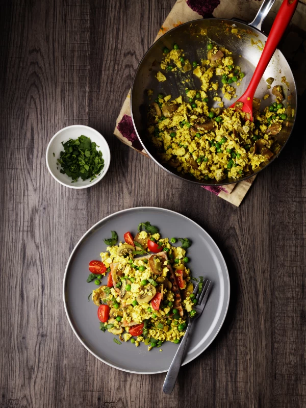 Tofu scrambled with vegetable